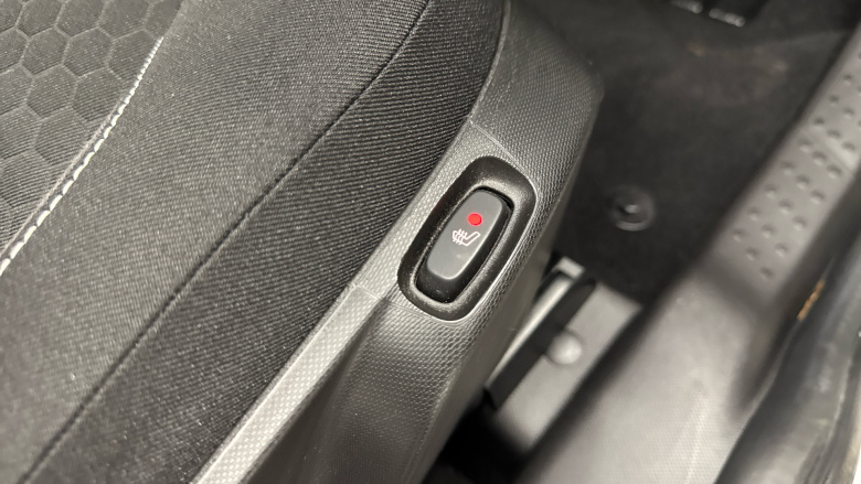 Smart EQ fortwo coupe 60kW EQ Pulse Premium 17kWh 2dr Auto [22kWCh] Electric Coupe